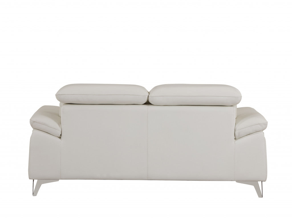 Homeroots 31" Fashionable White Leather Loveseat 329687