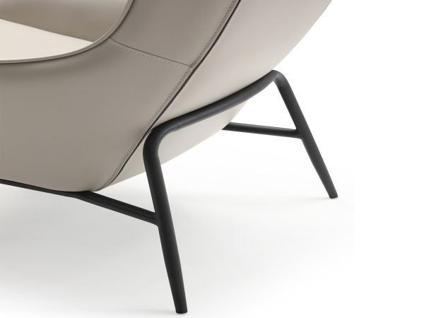 Whiteline Wyatt Leisure Chair